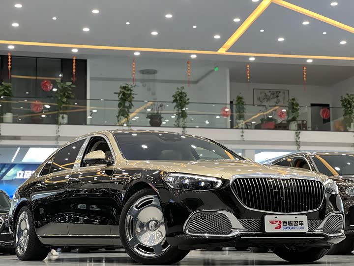 Фото 4 - Mercedes-Benz Maybach S-Class