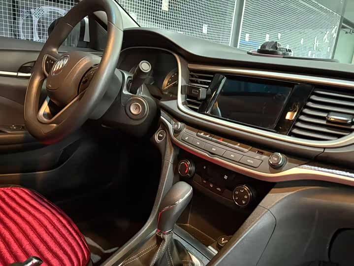 Фото 10 - Buick Excelle GT