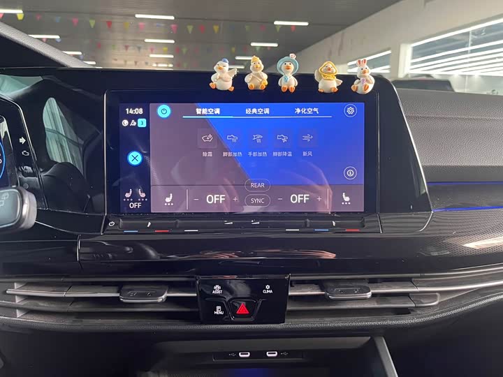 Фото 13 - Volkswagen Golf