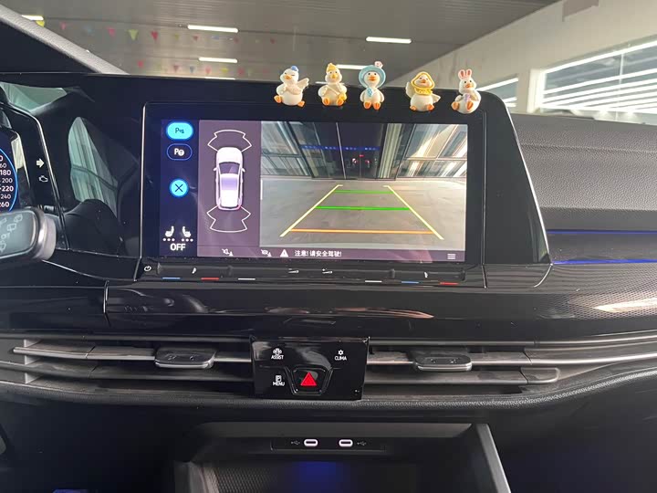 Фото 16 - Volkswagen Golf