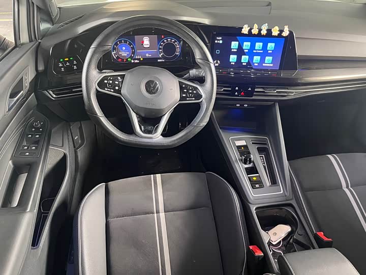 Фото 21 - Volkswagen Golf