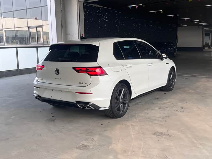 Фото 7 - Volkswagen Golf