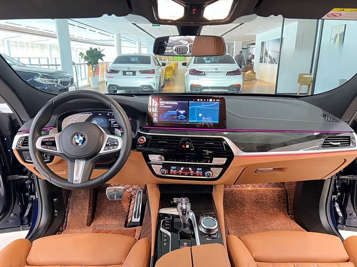 Фото 10 - BMW 6 Series GT