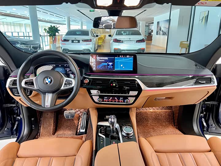 Фото 8 - BMW 6 Series GT