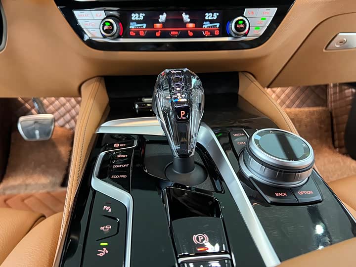 Фото 9 - BMW 6 Series GT