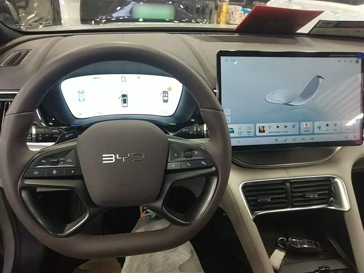 Фото 10 - BYD Song Plus Hybrid/EV