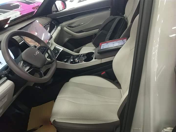 Фото 15 - BYD Song Plus Hybrid/EV