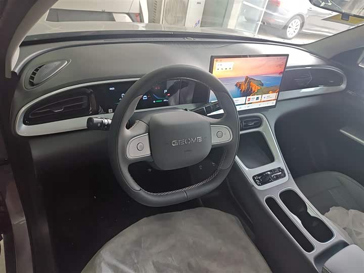 Фото 12 - Geely Galaxy Geome