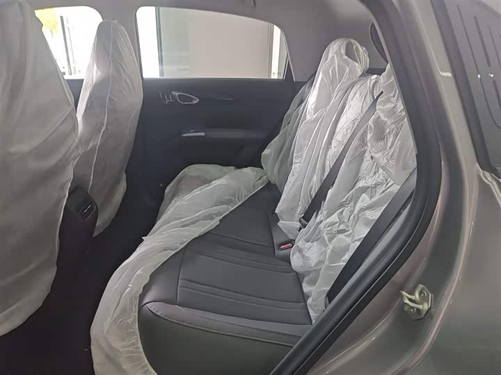 Фото 14 - Geely Galaxy Geome