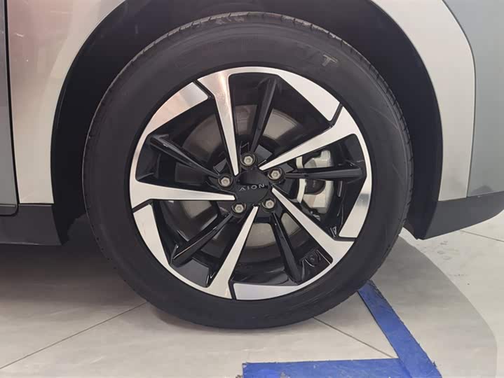 Фото 6 - GAC Aion Y