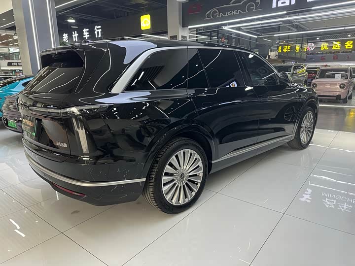 Фото 16 - Nio Onvo L90