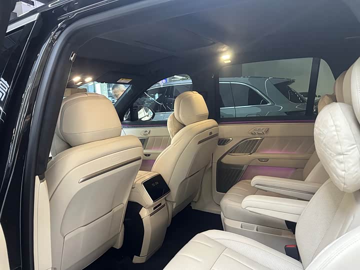 Фото 9 - Nio Onvo L90