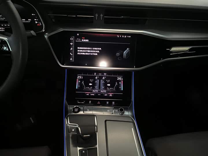 Фото 13 - Audi A6L