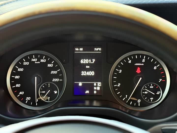 Фото 16 - Mercedes-Benz Vito