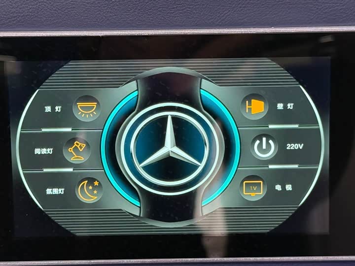 Фото 17 - Mercedes-Benz Vito