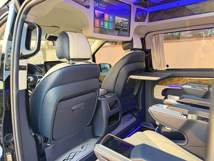 Фото 8 - Mercedes-Benz Vito