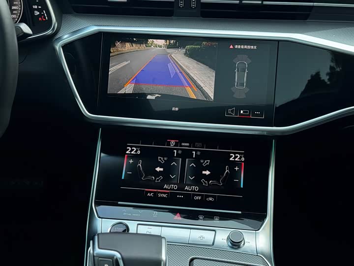 Фото 14 - Audi A6L