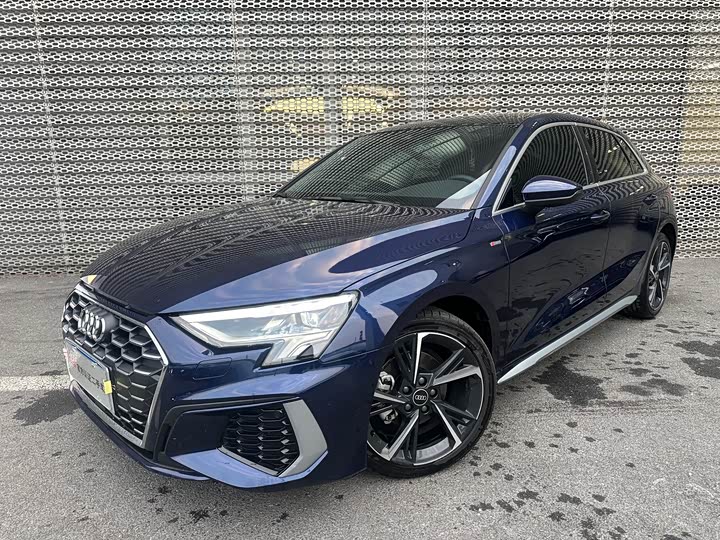 Фото 1 - Audi A3