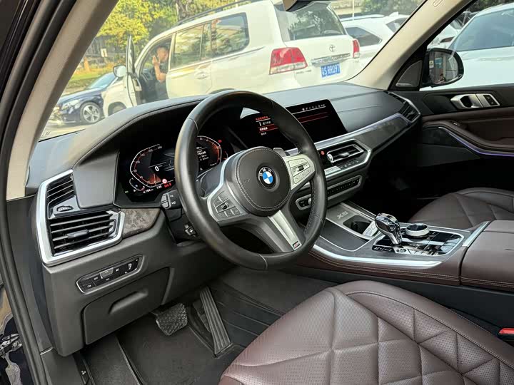 Фото 9 - BMW X5