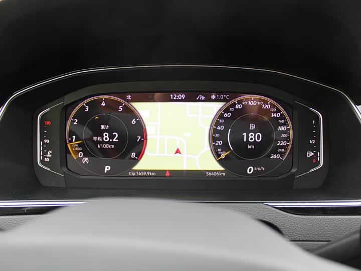 Фото 12 - Volkswagen Passat Variant