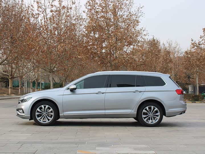 Фото 5 - Volkswagen Passat Variant