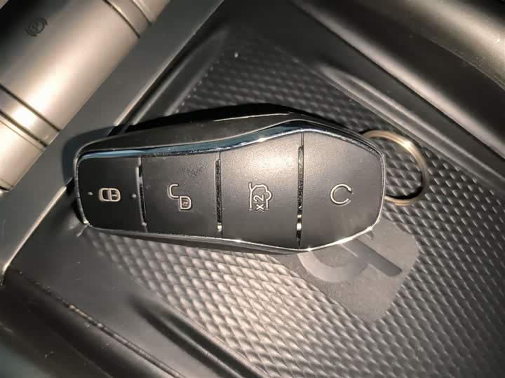 Фото 9 - BYD Dolphin