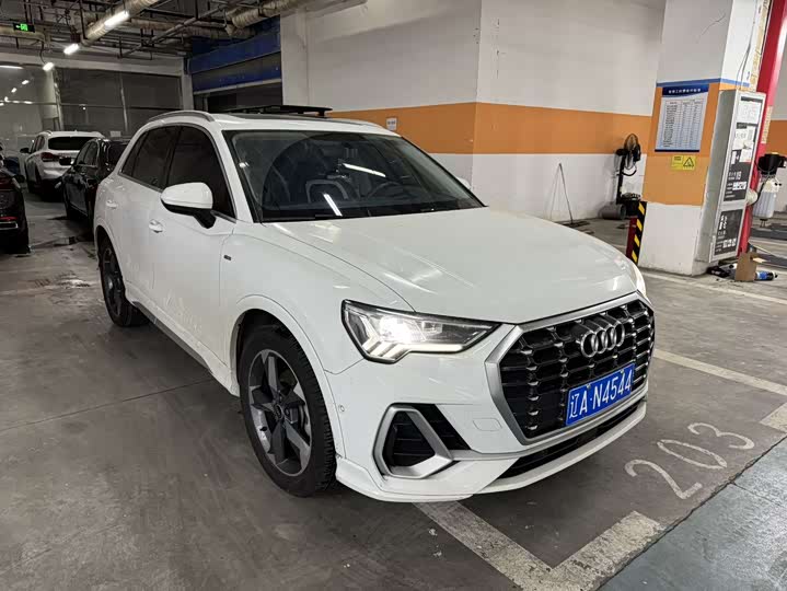 Фото 5 - Audi Q3