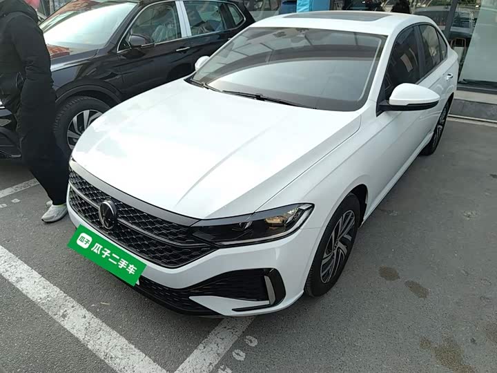 Фото 1 - Volkswagen Lavida