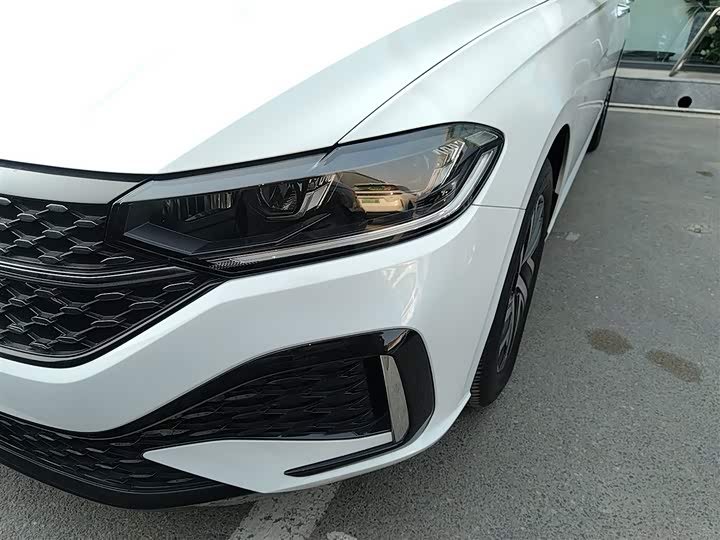 Фото 15 - Volkswagen Lavida