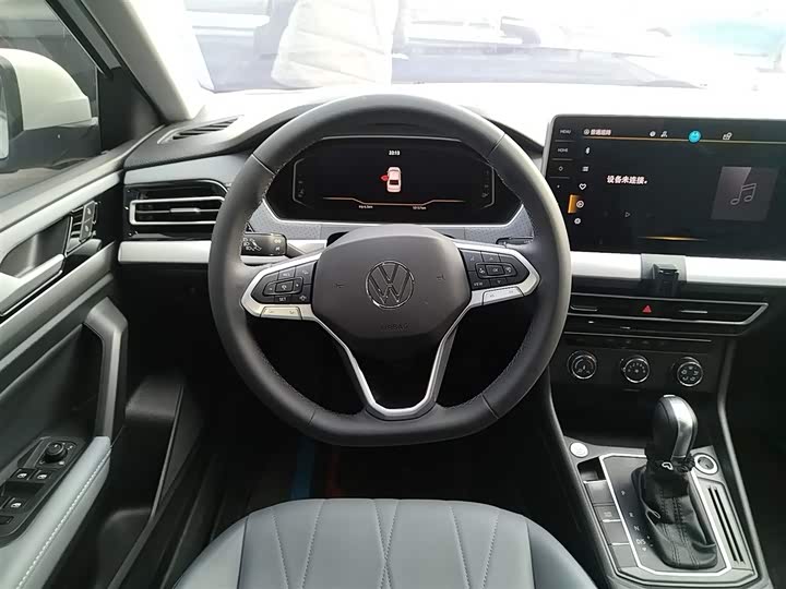 Фото 3 - Volkswagen Lavida