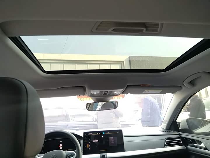 Фото 8 - Volkswagen Lavida