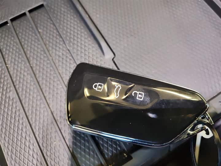 Фото 9 - Volkswagen ID.Unyx