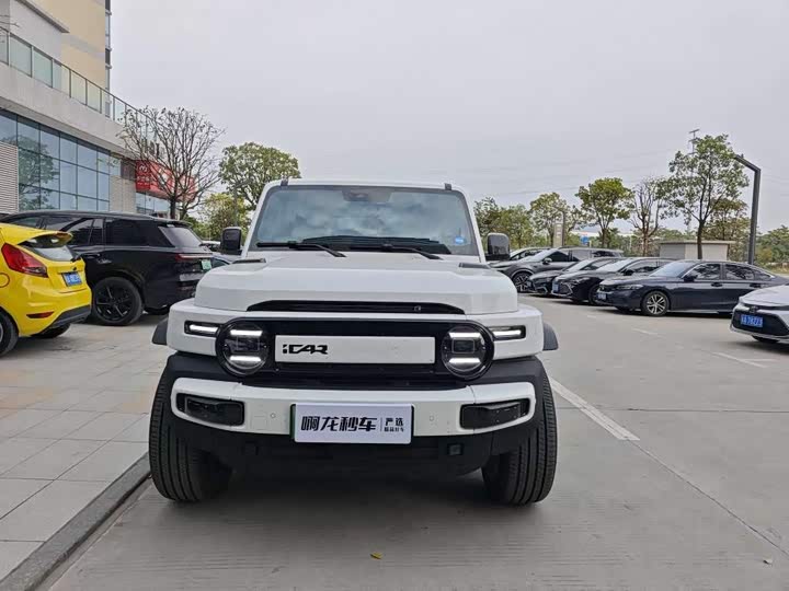 Фото 2 - Chery iCar V23