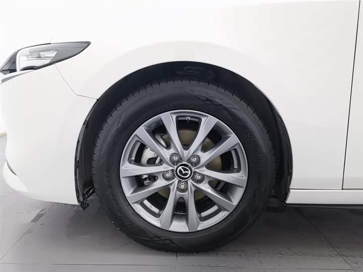 Фото 17 - Mazda 3 (Axela)