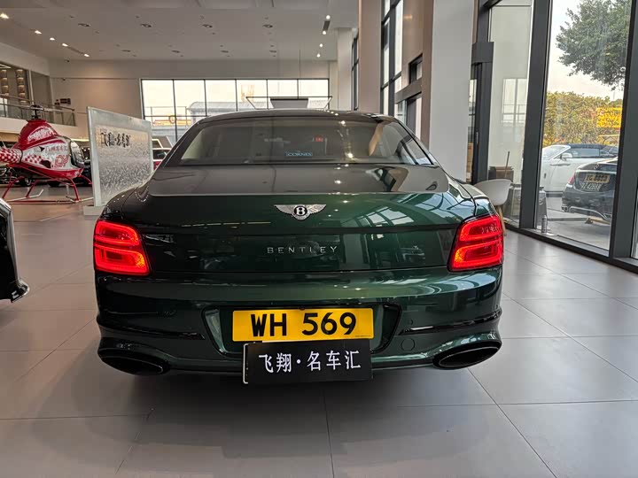 Фото 4 - Bentley Flying Spur