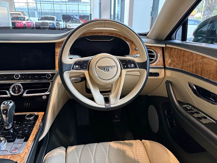 Фото 6 - Bentley Flying Spur