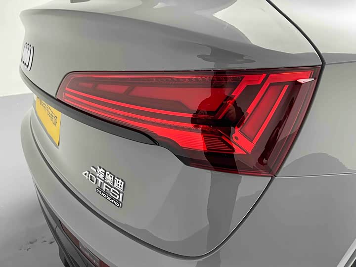 Фото 12 - Audi Q5L Sportback