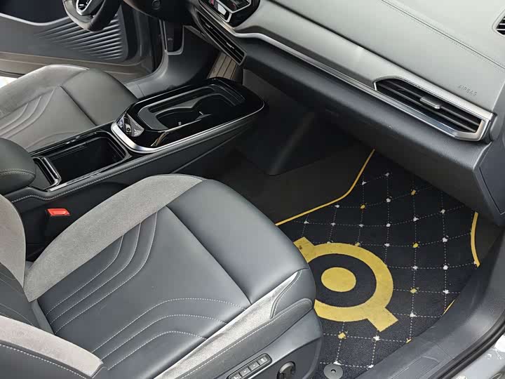 Фото 13 - Volkswagen ID.4 Crozz