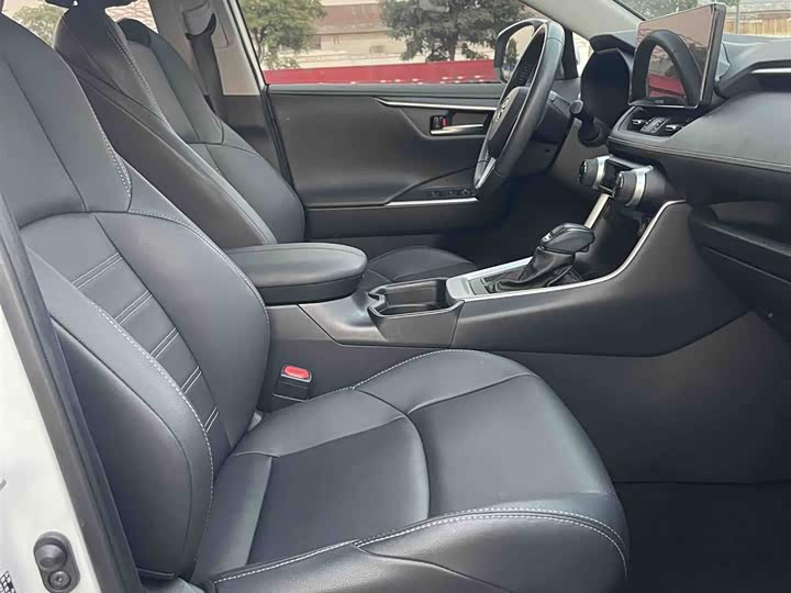 Фото 15 - Toyota Wildlander