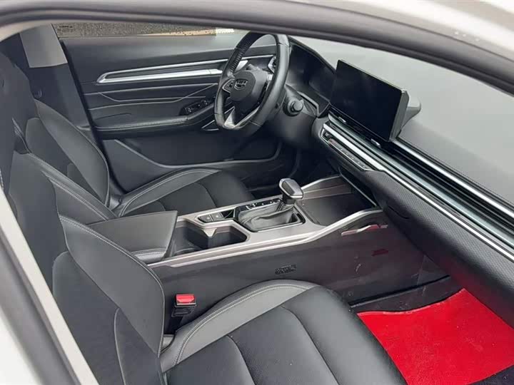 Фото 5 - Geely Emgrand