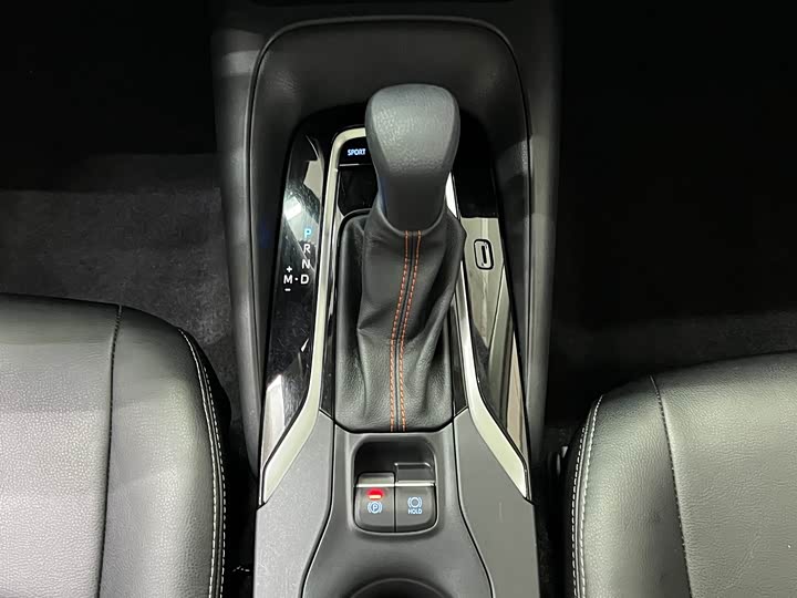 Фото 11 - Toyota Corolla