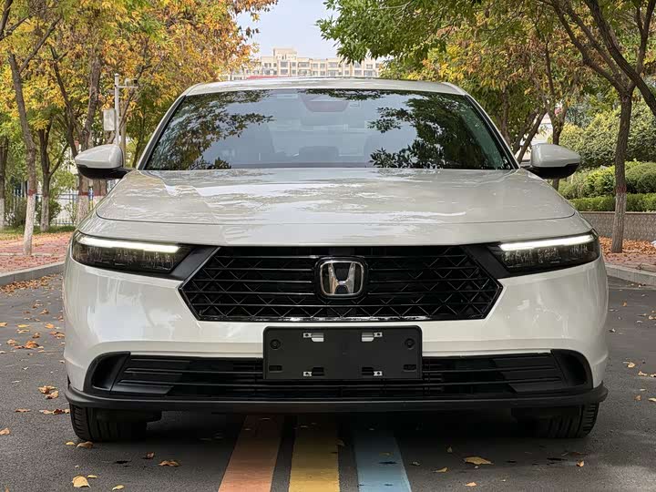 Фото 2 - Honda Accord