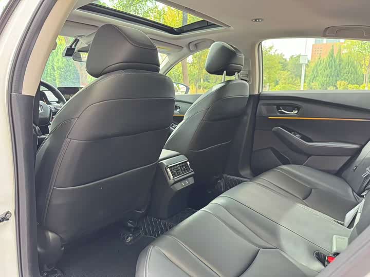 Фото 5 - Honda Accord