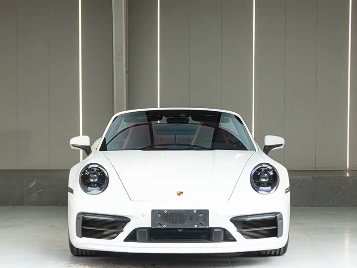 Фото 2 - Porsche 911