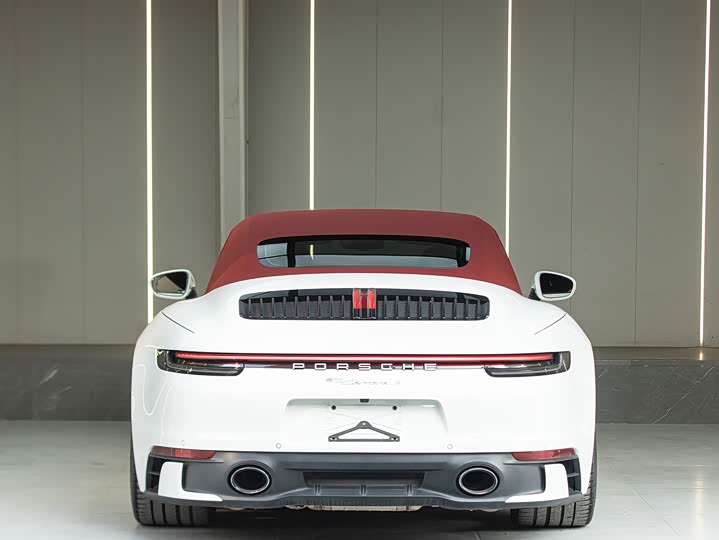 Фото 8 - Porsche 911