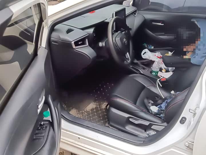 Фото 14 - Toyota Levin