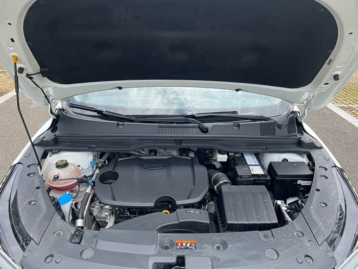 Фото 8 - Geely Coolray