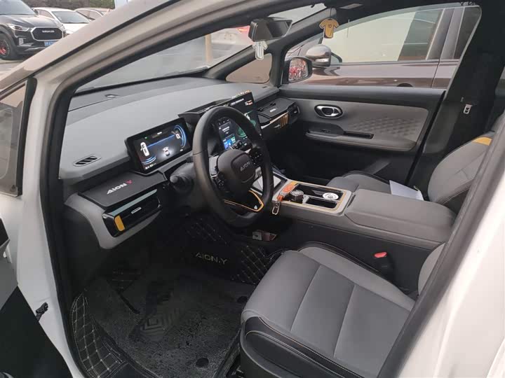 Фото 15 - GAC Aion Y