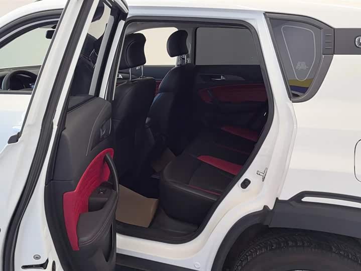 Фото 11 - Changan CS35 Plus