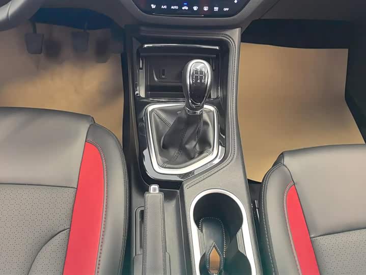 Фото 16 - Changan CS35 Plus